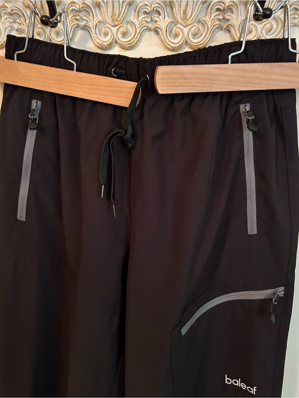 Baleaf Black Men's Athletic Shorts with Gray Zippers